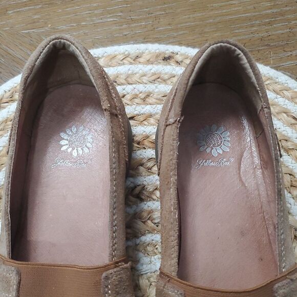 Yellow Box Apricot Leather Womans Loafers, Size 6.5 - Picture 6 of 8